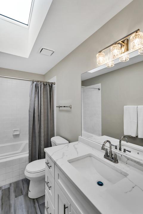 1198 Waltham Ln, Bartlett, IL 60103 photo 31