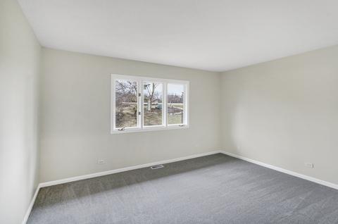 1198 Waltham Ln, Bartlett, IL 60103 photo 29