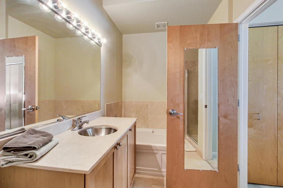  321 S Sangamon St #308, Chicago, IL 60607 photo 15