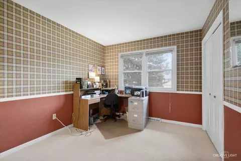 1031 Johnston Dr, Aurora, IL 60506 photo 9