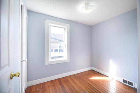 619 Simms St, Aurora, IL 60505 photo 8