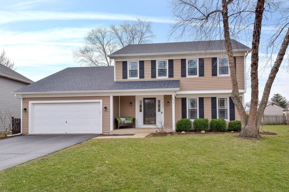  946 Lewis Pl, Geneva, IL 60134 photo 1
