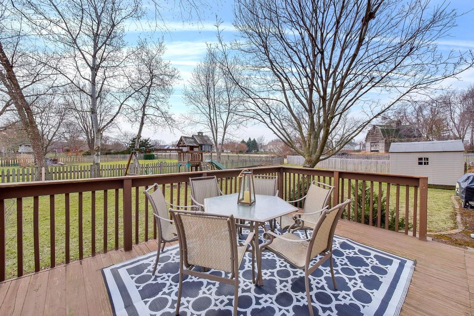  946 Lewis Pl, Geneva, IL 60134 photo 23