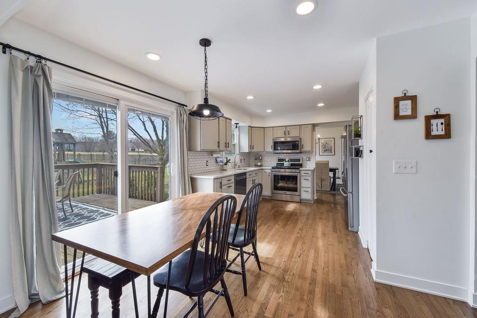  946 Lewis Pl, Geneva, IL 60134 photo 8