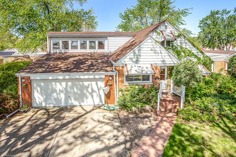 10810 S Komensky Ave, Oak Lawn, IL 60453