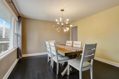 1205 Royal Blvd, Elgin, IL 60123 photo 5