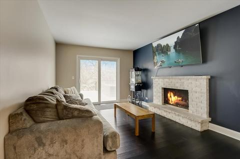 1205 Royal Blvd, Elgin, IL 60123 photo 11