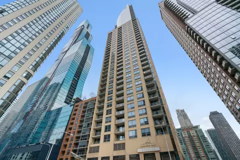 420 E Waterside Dr #2203, Chicago, IL 60601