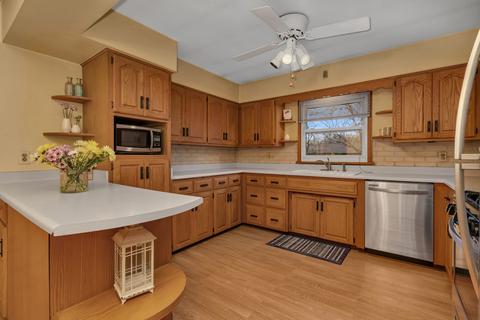 1835 E North St, Morris, IL 60450 photo 6