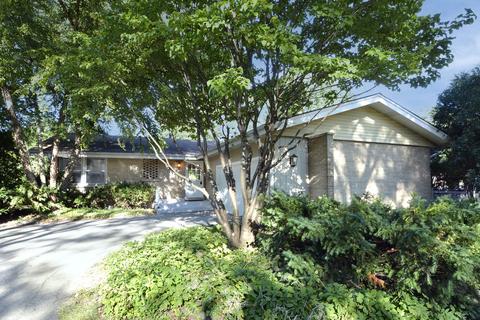 2022 E Cayuga Ln, Mount Prospect, IL 60056 photo 1