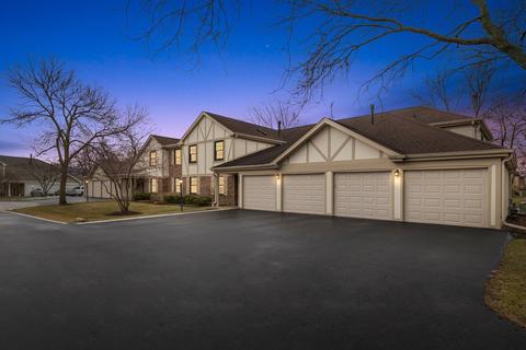 543 Williamsburg Ct #C1, Wheeling, IL 60090 photo 1