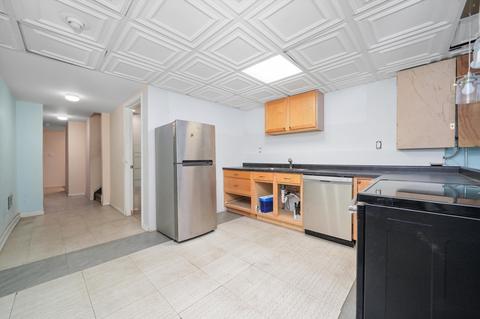 419 E 42nd St, Chicago, IL 60653 photo 7