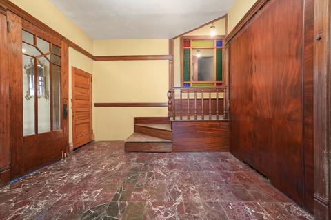 419 E 42nd St, Chicago, IL 60653 photo 17