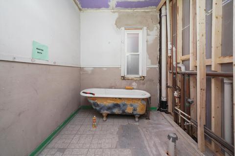 419 E 42nd St, Chicago, IL 60653 photo 28