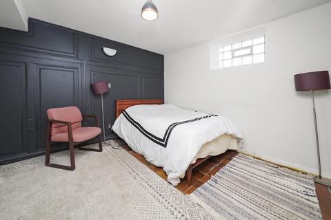 419 E 42nd St, Chicago, IL 60653 photo 6