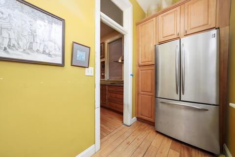 419 E 42nd St, Chicago, IL 60653 photo 12