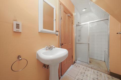 419 E 42nd St, Chicago, IL 60653 photo 35