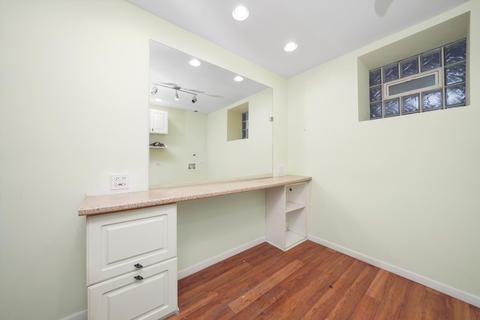 419 E 42nd St, Chicago, IL 60653 photo 10
