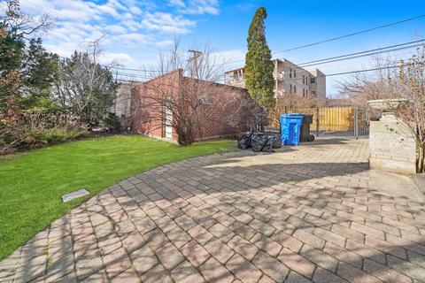 419 E 42nd St, Chicago, IL 60653 photo 5