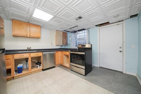 419 E 42nd St, Chicago, IL 60653 photo 8