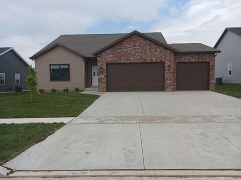 2399 Boulder Dr, Normal, IL 61761