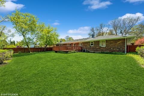 765 Ruth Dr, Elgin, IL 60123 photo 9