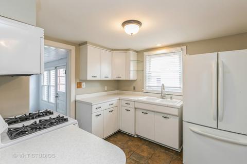 526 Edwards Ave, West Dundee, IL 60118 photo 8
