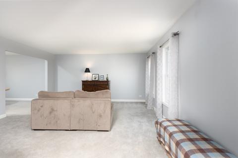 566 Abbey Rd, Bartlett, IL 60103 photo 6
