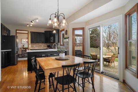 2376 Crabapple Ct, Aurora, IL 60503 photo 11