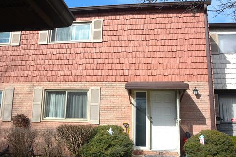 498 Tahoe Circle Dr, Wheeling, IL 60090 photo 1
