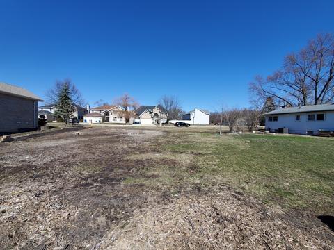 985 E Red Oak St, Addison, IL 60101 photo 5