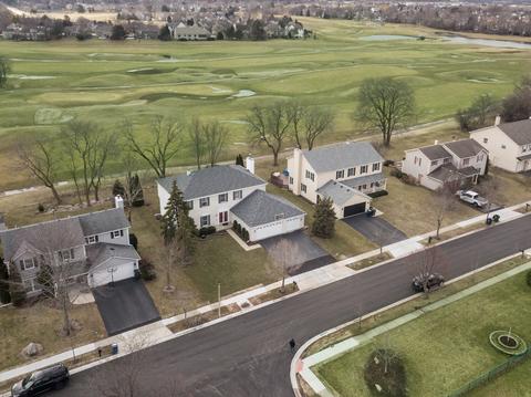 1671 Hartley Dr, Algonquin, IL 60102 photo 4