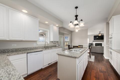 1671 Hartley Dr, Algonquin, IL 60102 photo 14