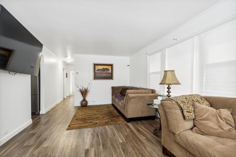 21 E Rocket Cir, Park Forest, IL 60466 photo 2