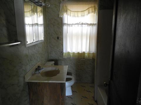 404 E Oak St, Manlius, IL 61338 photo 8