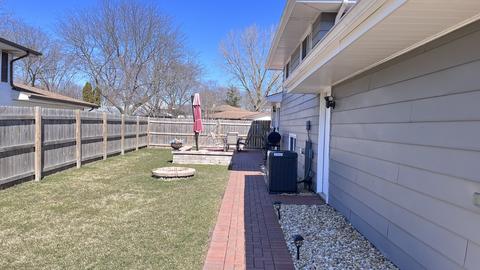 974 Balsam Ln, Bartlett, IL 60103 photo 21