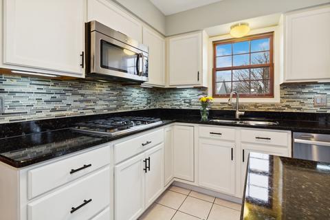 5211 Brookshire Estates Dr, Plainfield, IL 60586 photo 5