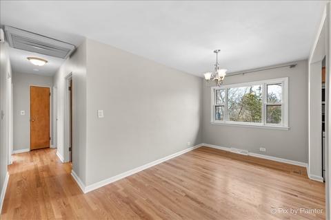 911 E Liberty Dr, Wheaton, IL 60187 photo 9