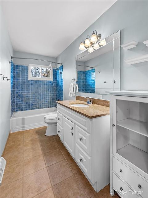 911 E Liberty Dr, Wheaton, IL 60187 photo 20
