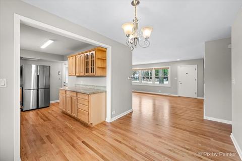 911 E Liberty Dr, Wheaton, IL 60187 photo 10