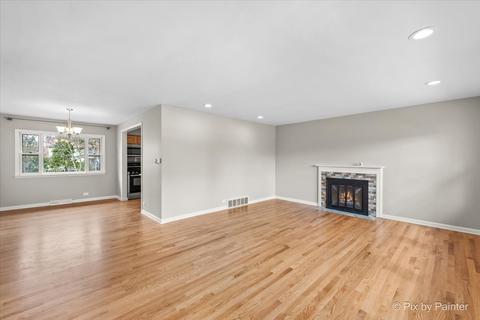 911 E Liberty Dr, Wheaton, IL 60187 photo 7