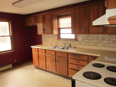 313 Grove St, Cherry Valley, IL 61016 photo 6