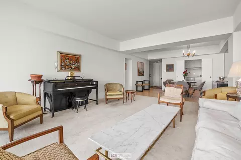 175 E Delaware Pl #5411, Chicago, IL 60611 photo 9