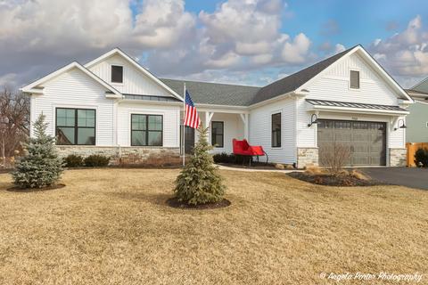 3208 Christopher Ln, Johnsburg, IL 60051 photo 1