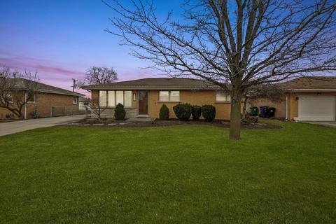 7906 W 74th St, Bridgeview, IL 60455 photo 2