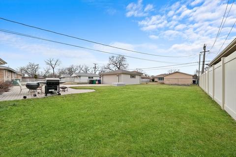 7906 W 74th St, Bridgeview, IL 60455 photo 3