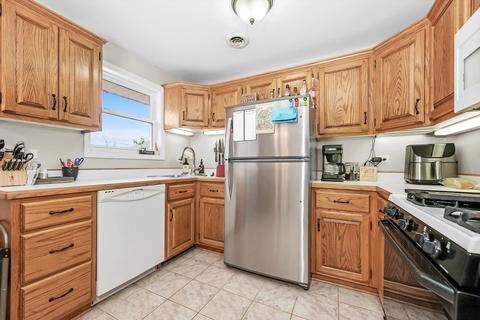 7906 W 74th St, Bridgeview, IL 60455 photo 4
