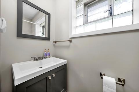 7906 W 74th St, Bridgeview, IL 60455 photo 9