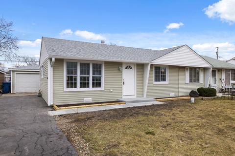 8883 S Main St, Hometown, IL 60456