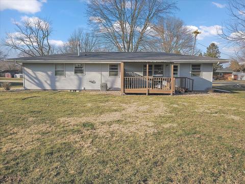 630 E 5th St, El Paso, IL 61738 photo 9